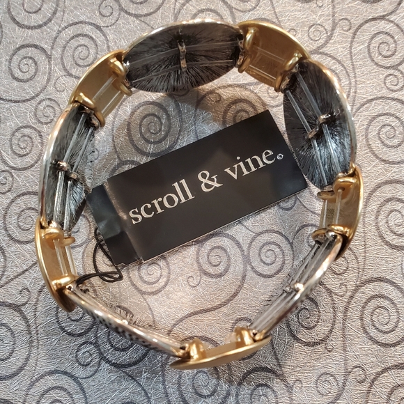 Bracelet by Scoll & Vine - Picture 7 of 7